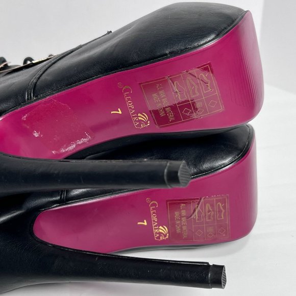 Cleopatra Magda 6 inch Heel Platform‎ Booties Sz 7 Black Lace up Gold Plate - Picture 10 of 14